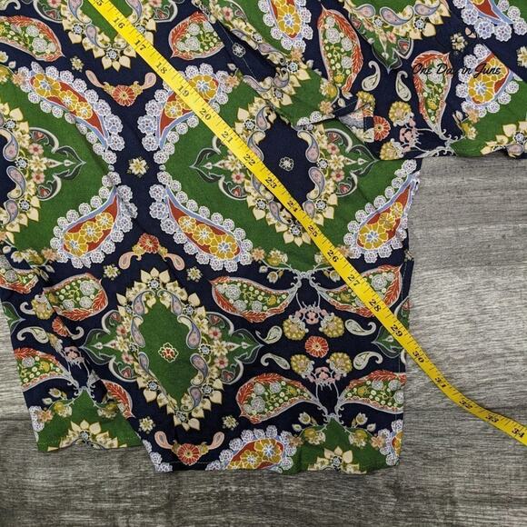 Cato Est 1946 Sleeveless Open Front Top Size XS - Picture 4 of 5